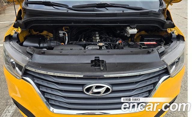 Hyundai Starex 2019 — photo 6