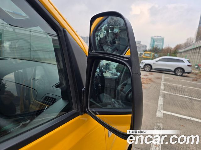 Hyundai Starex 2019 — photo 13