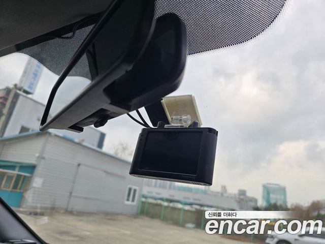 Hyundai Starex 2019 — photo 16