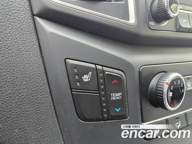 Hyundai Starex 2019 — photo 19