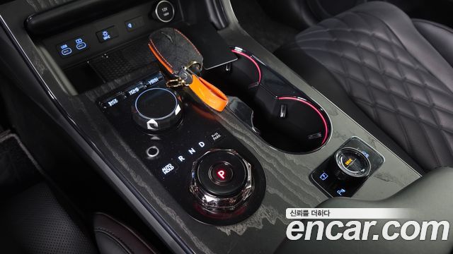 Genesis GV80 2025 — photo 9