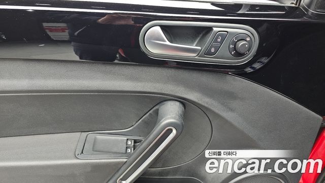 Volkswagen Beatle 2013 — photo 12