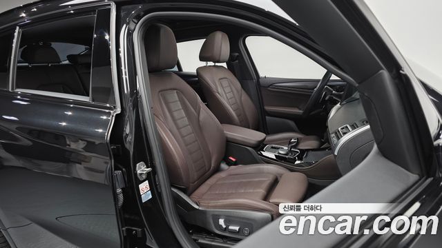 BMW X4 2022 — photo 10