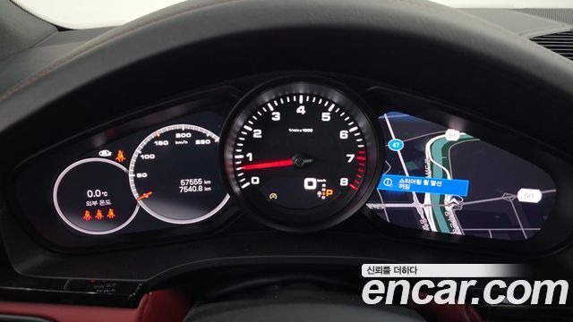 Porsche Cayenne 2023 — photo 8