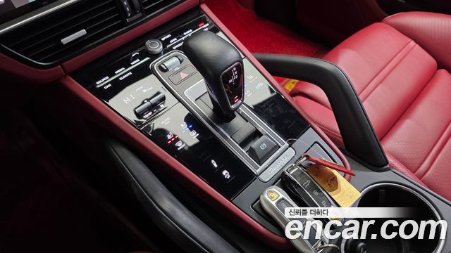 Porsche Cayenne 2023 — photo 9
