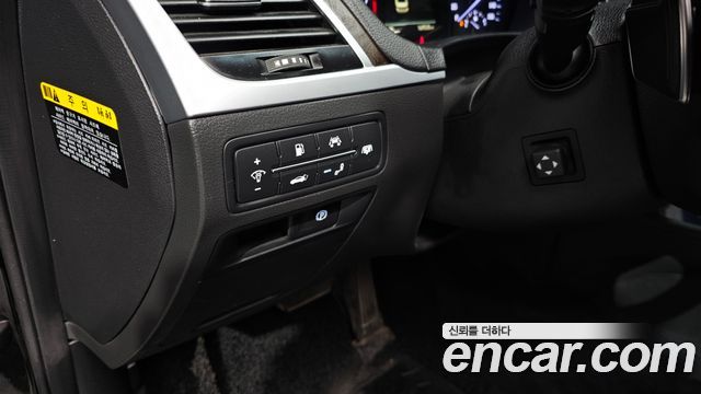 Genesis G80 2019 — photo 17