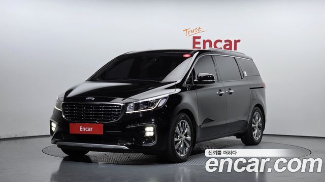 Kia Canival 2019 — photo 1