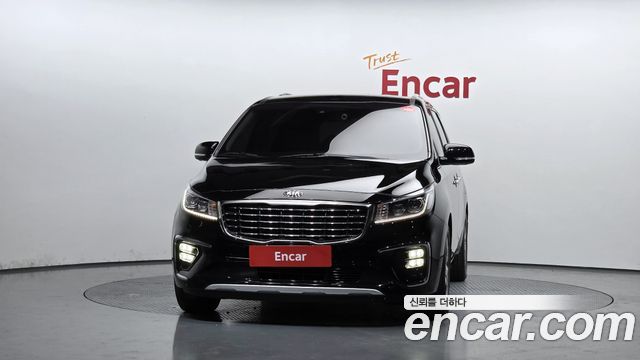 Kia Canival 2019 — photo 3