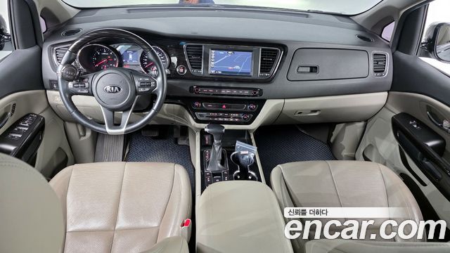 Kia Canival 2019 — photo 7