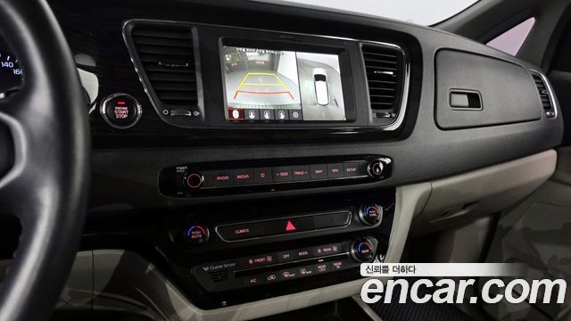Kia Canival 2019 — photo 15