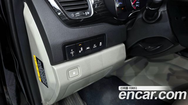 Kia Canival 2019 — photo 16