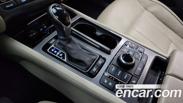 Hyundai Genesis 2016 — photo 9