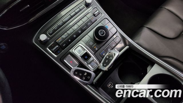 Hyundai Santafe 2021 — photo 9