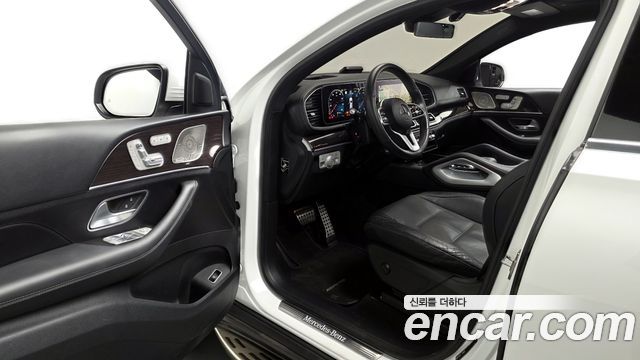 Mercedes-Benz GLE-Class 2023 — photo 10