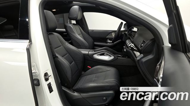 Mercedes-Benz GLE-Class 2023 — photo 11