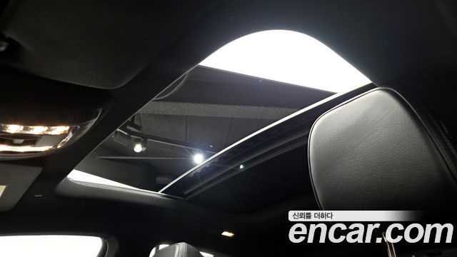 Mercedes-Benz GLE-Class 2023 — photo 19