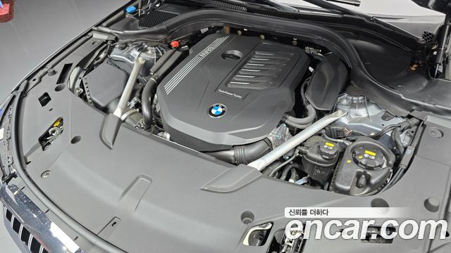 BMW Gran Turismo 2023 — photo 6