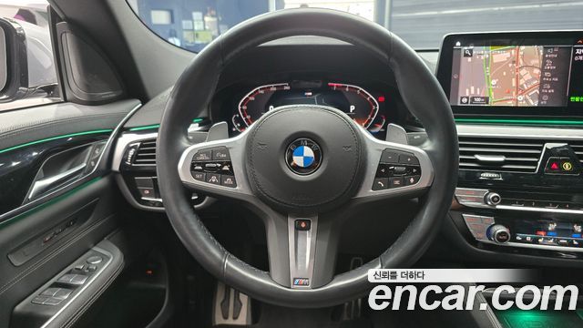 BMW Gran Turismo 2023 — photo 13