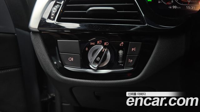 BMW Gran Turismo 2023 — photo 17