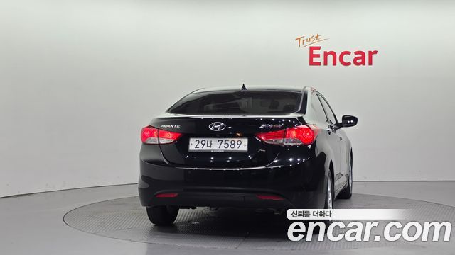 Hyundai AVANTE 2012 — photo 4