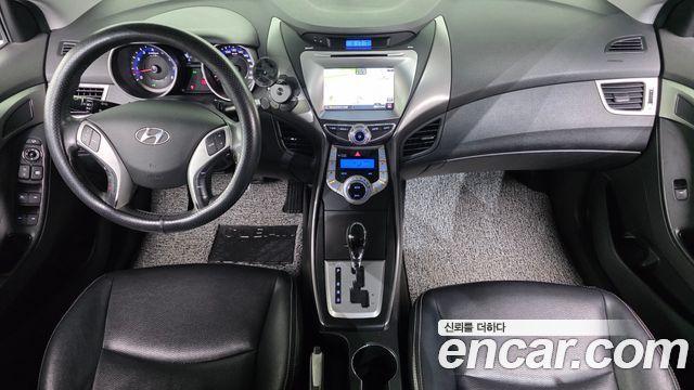 Hyundai AVANTE 2012 — photo 7