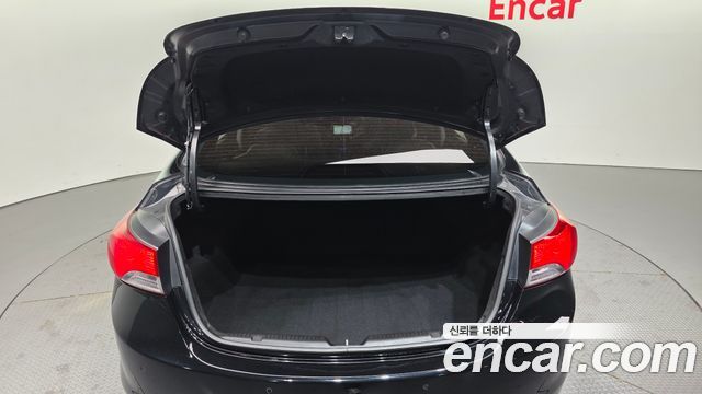 Hyundai AVANTE 2012 — photo 20