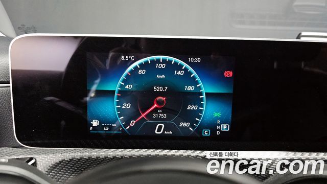 Mercedes-Benz A-Class 2019 — photo 8