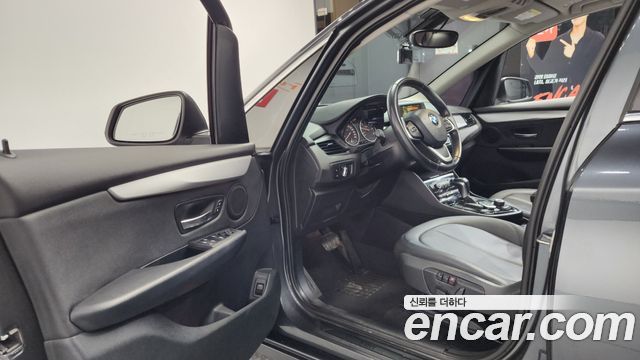 BMW 2-Series 2015 — photo 10