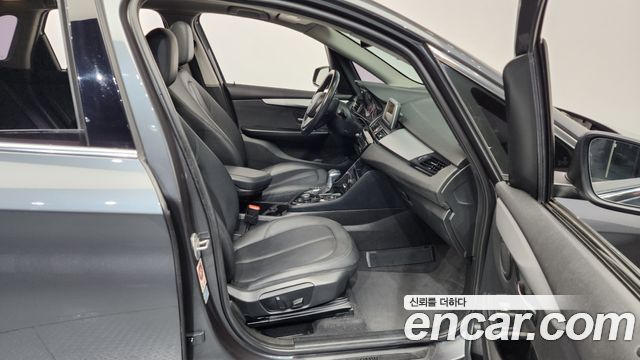 BMW 2-Series 2015 — photo 11