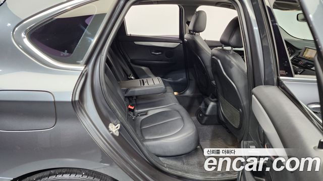 BMW 2-Series 2015 — photo 12