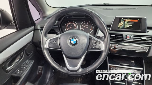 BMW 2-Series 2015 — photo 13