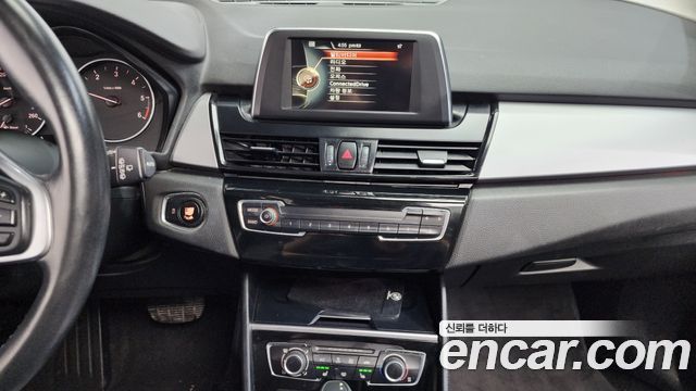 BMW 2-Series 2015 — photo 16