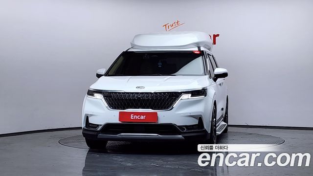 Kia Canival 2021 — photo 3