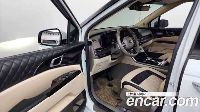 Kia Canival 2021 — photo 10