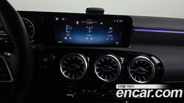 Mercedes-Benz A-Class 2024 — photo 14