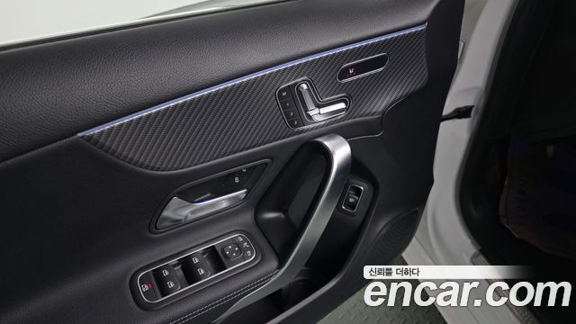 Mercedes-Benz A-Class 2024 — photo 18