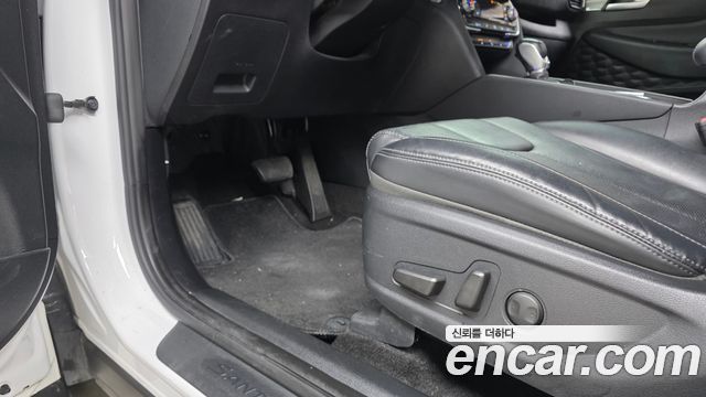 Hyundai Santafe 2020 — photo 17