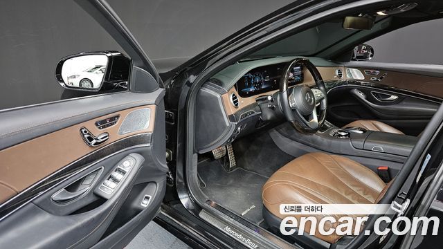 Mercedes-Benz S-Class 2019 — photo 11