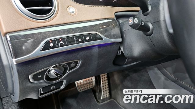 Mercedes-Benz S-Class 2019 — photo 14