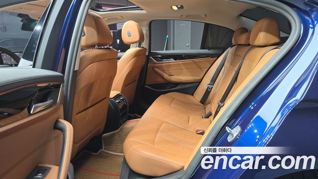 BMW 5-Series 2020 — photo 13