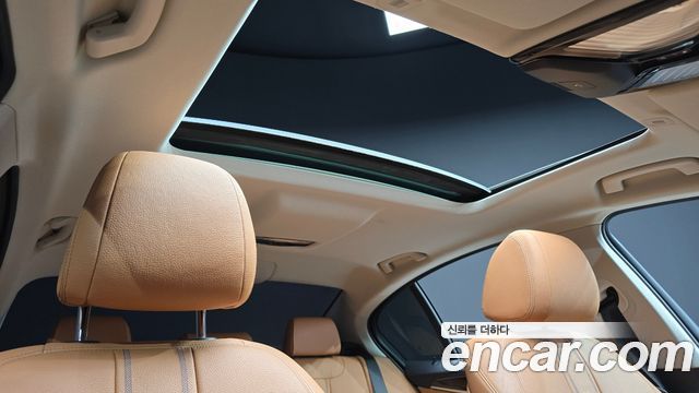 BMW 5-Series 2020 — photo 18