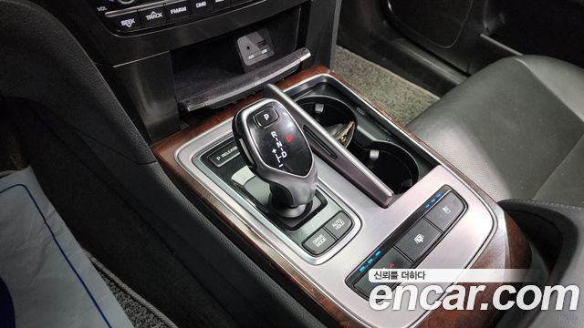 Hyundai Equus 2015 — photo 9