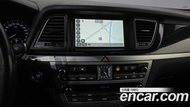 Genesis G80 2020 — photo 14