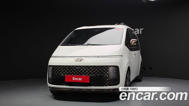 Hyundai Staria 2022 — photo 3
