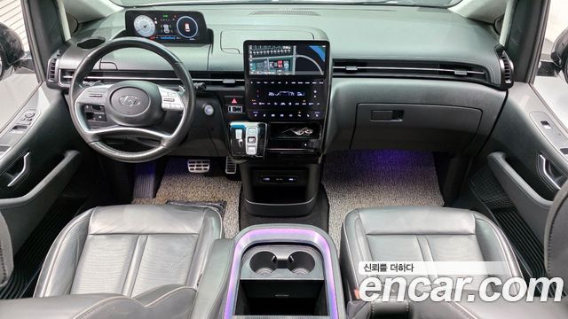 Hyundai Staria 2022 — photo 7