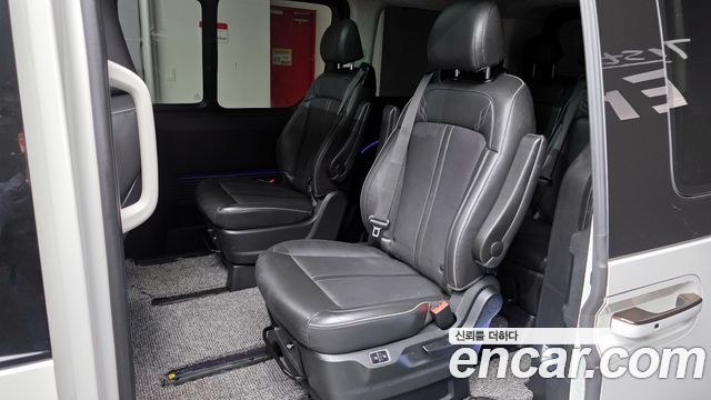 Hyundai Staria 2022 — photo 11
