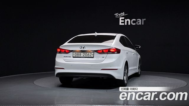 Hyundai AVANTE 2018 — photo 4