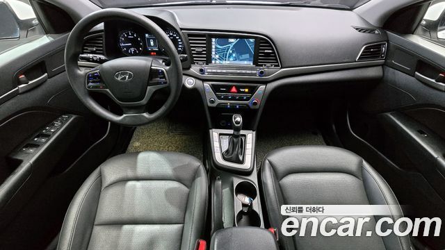 Hyundai AVANTE 2018 — photo 7