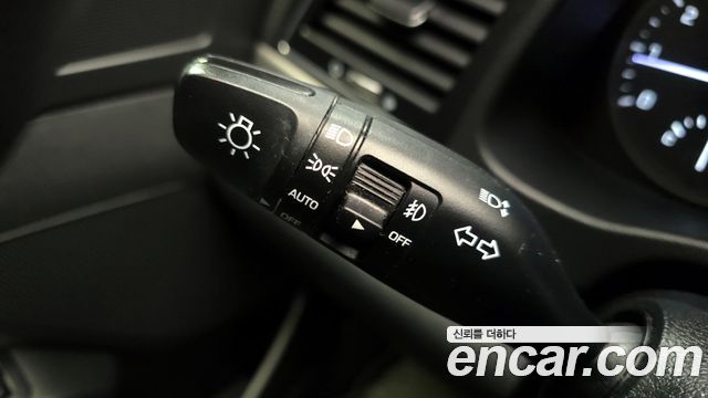 Hyundai AVANTE 2018 — photo 19