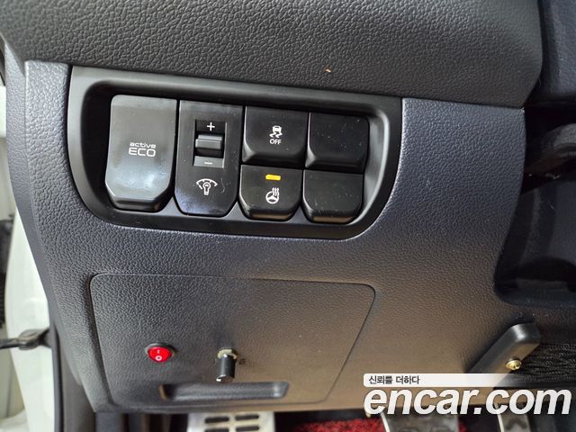 Kia pride 2015 — photo 10